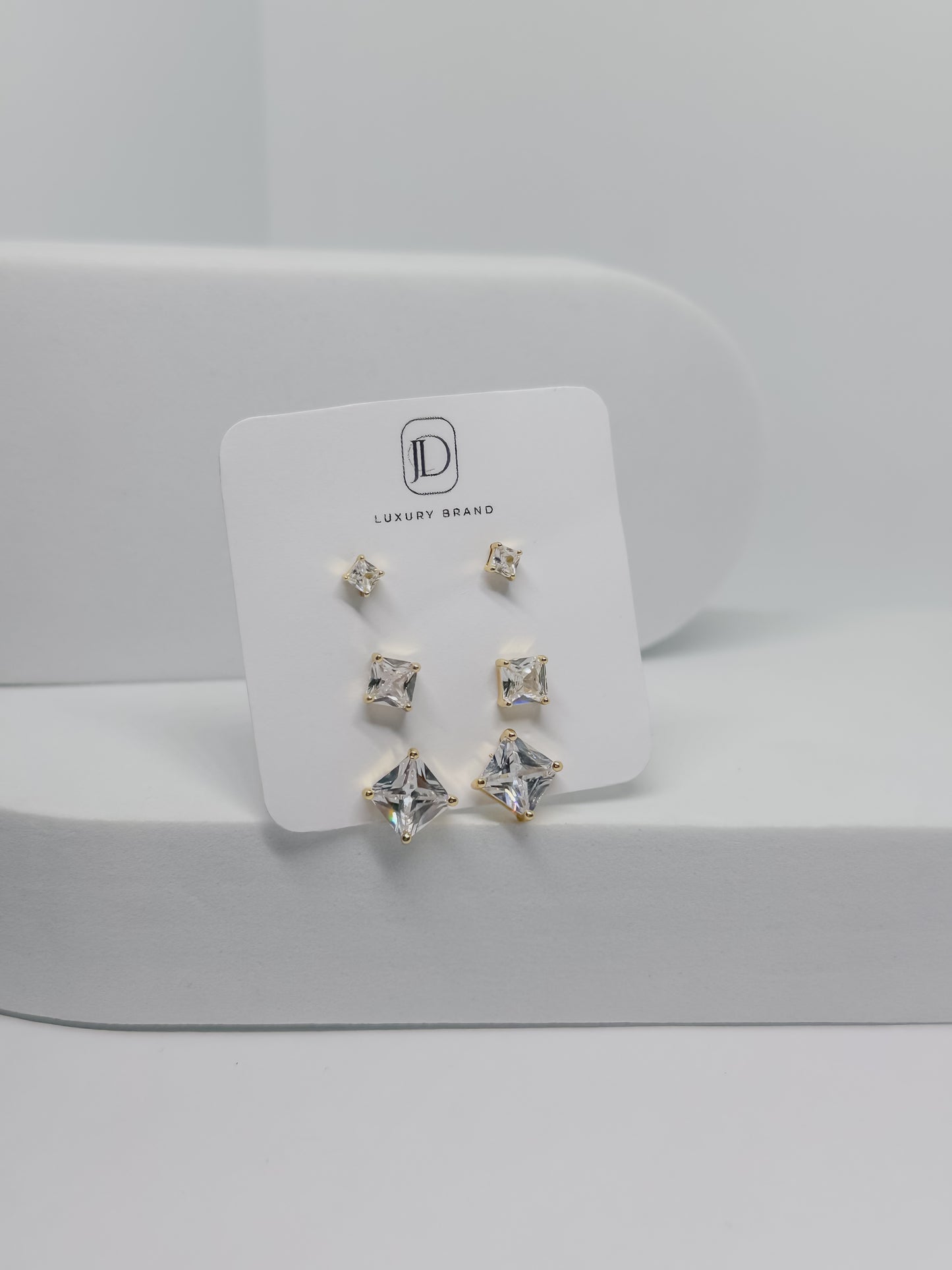 Trio shine gold
